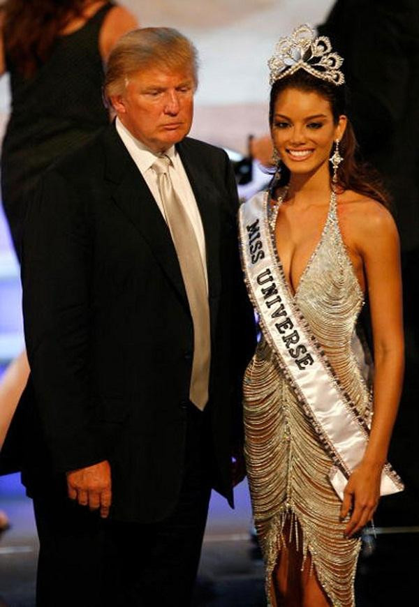 Sau khi được sự chăm sóc đặc biệt của nhân viên y tế, cô đã hồi sức và rạng rỡ chụp hình lưu niệm cùng chủ tịch Miss Universe thời bấy giờ - ông Donald Trump.