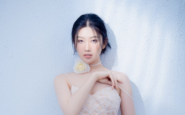 Thuý Ngân đẹp mê hồn trong bộ ảnh profile diễn viên 'tiên phong' tại Việt Nam Ảnh 2
