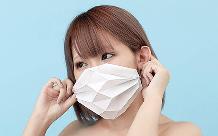 Nhật Bản phát minh khẩu trang phát sáng khi thấy dấu vết virus corona Ảnh 2