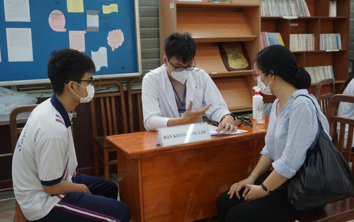 TP.HCM: Gần 80% phụ huynh HS lớp 9 và 12 đồng ý cho con đến trường học trực tiếp Ảnh 2