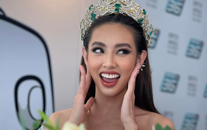 Vừa mới đăng quang Miss Grand, Thùy Tiên liền bị góp ý nụ cười kém duyên Ảnh 2