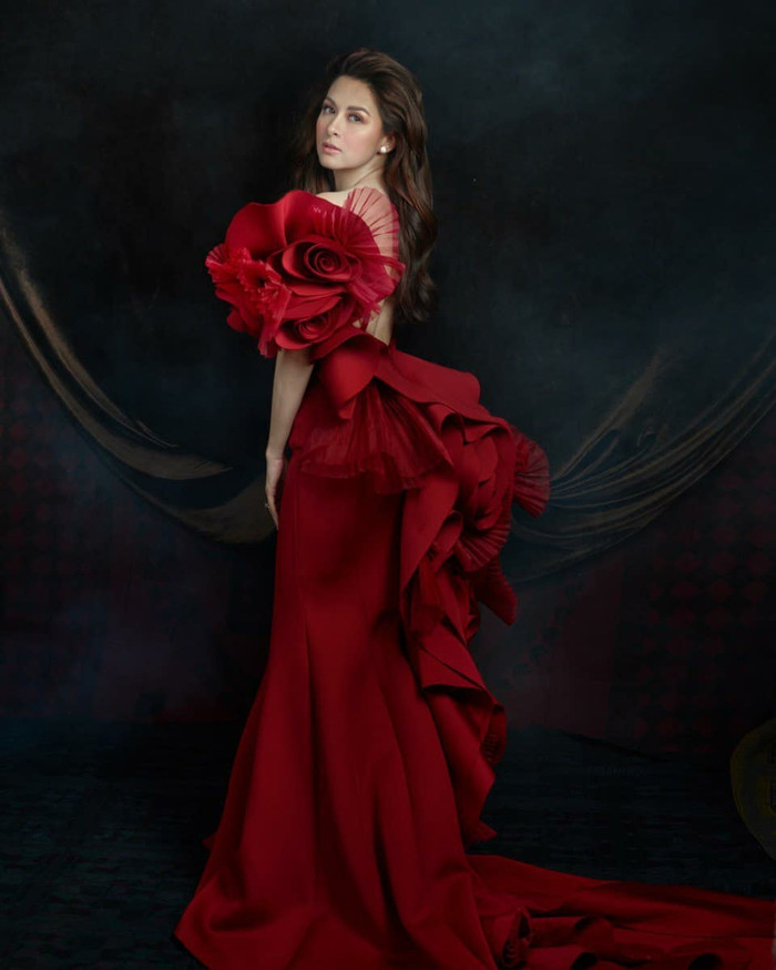 Người hâm mộ và các fan sắc đẹp cũng rất trông chờ vào những thể hiện của nữ diễn viên tại Miss Universe năm nay.