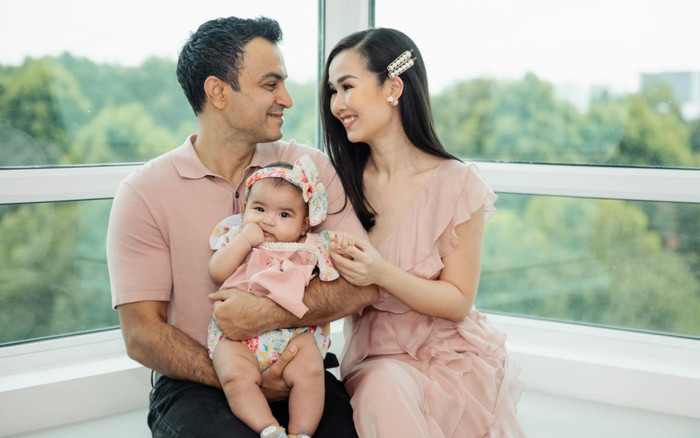 Xuýt xoa loạt ảnh hạnh phúc của gia đình Võ Hạ Trâm, bé Moon là tâm điểm vì diễn hơn cả bố mẹ Ảnh 2