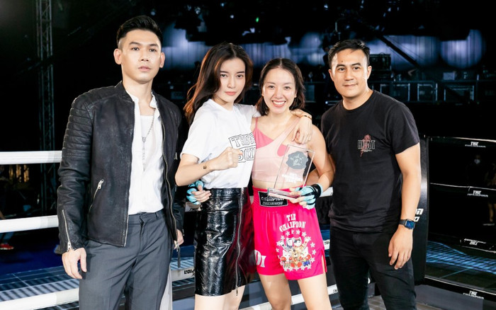 Xem Băng Di thi đấu trên võ đài The Champion, Cao Thái Hà bật khóc, bạn trai cảm thấy tự hào Ảnh 2