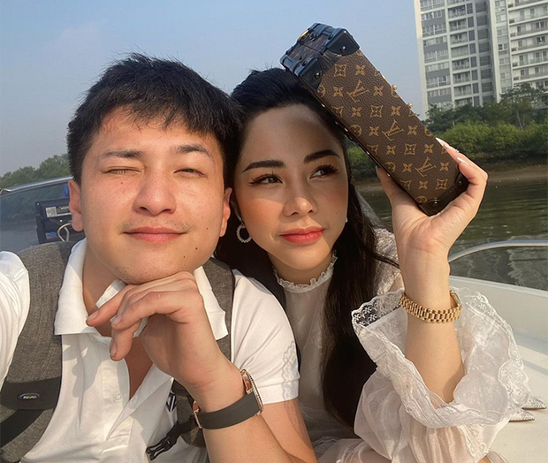 Huỳnh Anh và Bạch Lan Phương chính thức xác nhận chuyện hẹn hò vào cuối năm 2020.