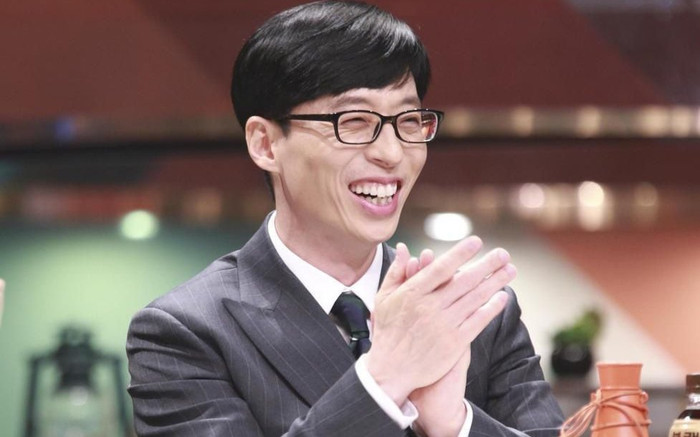 'MC quốc dân' Yoo Jae Suk xác nhận dương tính với COVID-19, huỷ hàng loạt lịch trình Ảnh 2