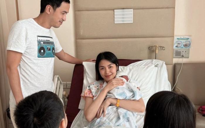 Tăng Thanh Hà bất ngờ thông báo đã sinh con thứ 3 cho chồng đại gia trong sự ngỡ ngàng của mọi người Ảnh 2