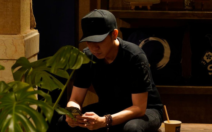 Đăng đàn thông báo đã chia tay bạn gái, Anh Đức bất ngờ công khai luôn gái đẹp mới được làm mai? Ảnh 2