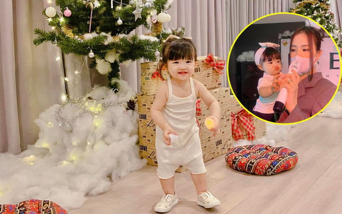 Đông Nhi bị 'con gái rượu' Winnie giành micro khi hát song ca: Ca sĩ tương lai đây rồi! Ảnh 2