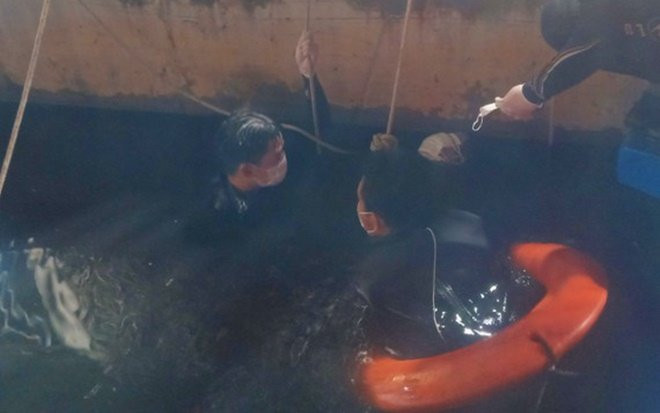 Xuyên đêm lặn tìm nam thanh niên nhảy cầu mất tích Ảnh 2