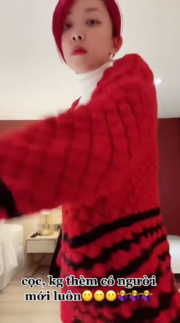 Nữ ca sĩ tỏ thái độ sau khi 'bắt trend' thất bại.