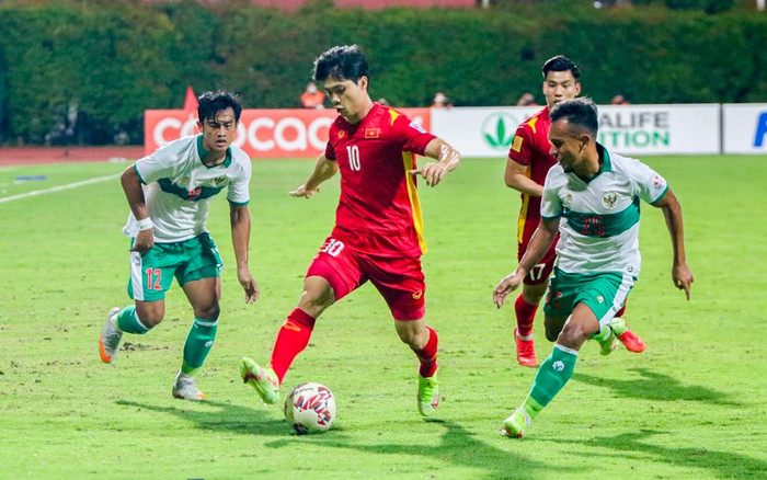 Tuyển Việt Nam bất lực trước 'các võ sĩ' Indonesia: Trọng tài Hàn Quốc bắt quá kém! Ảnh 2