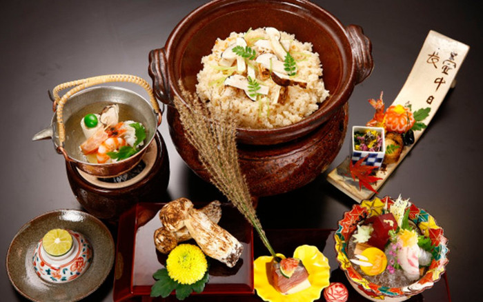 8 cây nấm có giá hơn 11 triệu đồng vẫn hút người mua Ảnh 2