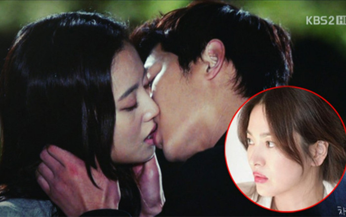 Song Hye Kyo đăng ảnh hạnh phúc với một người khác sau khi Song Joong Ki bị 'tóm sống' hẹn hò tình mới Ảnh 2