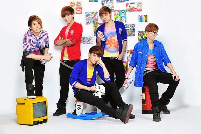 'Đi chụp hình tạp chí cho giới trẻ thời còn trẻ và màu mè'.