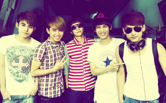 Mừng sinh nhật nhóm 365, Isaac tung loạt ảnh quá khứ thời còn 'non và xanh' Ảnh 2