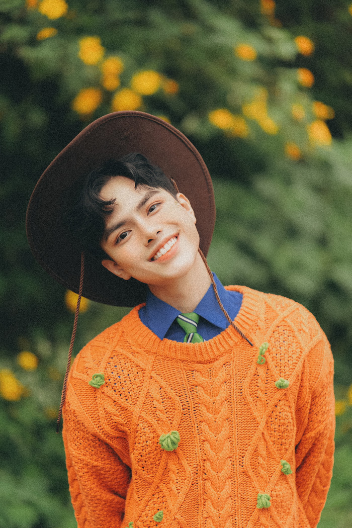 Alex Dương (The Voice) gây bất ngờ khi làm mới bản hit của Khắc Việt Ảnh 3