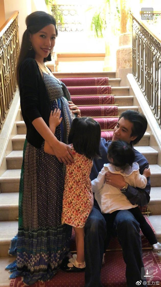 Tổ ấm nhỏ của Vương Lực Hoành và Lý Tịnh Lôi từng được nhiều khán giả ngưỡng mộ