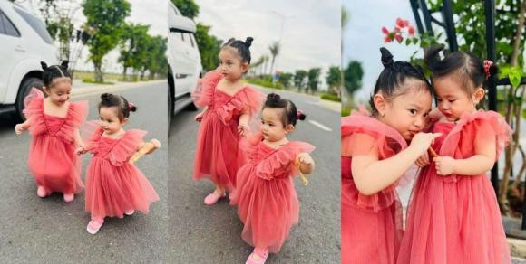 Hai thiên thần nhỏ nhà nam nghệ sĩ hài đã diện đầm đôi màu hồng vô cùng ngọt ngào, nữ tính. Ngay cả đến kiểu tóc búi cao hai bên, Bảo Ngọc và Bảo Nhi cũng hết sức đồng điệu.