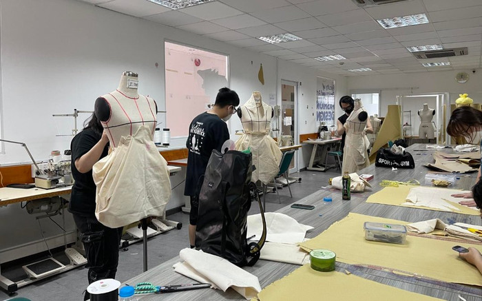 Một trường đại học tư thục ở TP.HCM thí điểm cho sinh viên học trực tiếp Ảnh 2