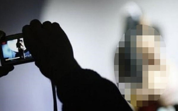 Quay clip cảnh đang tắm rồi gửi cho người yêu, thiếu nữ 15 tuổi nhận hậu quả khôn lường Ảnh 2