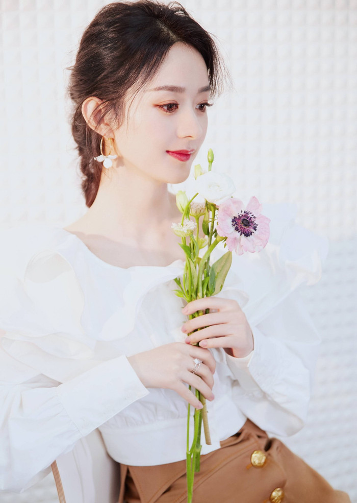 Triệu Lệ Dĩnh tiết lộ thần tượng của mình trong showbiz, quyết trở thành diễn viên hàng đầu vì người này Ảnh 8