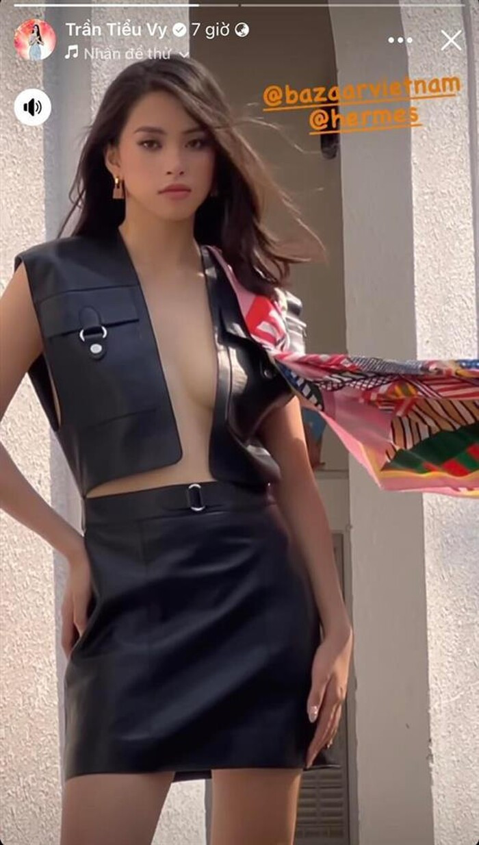 Thậm chí táo tợn đến độ công chúng còn phải lo lắng theo từng cử động của nàng. 