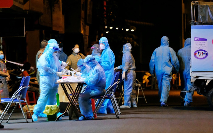 Ngày 18/12: Hà Nội có 1412 ca mắc Covid-19, trong đó 411 ca cộng đồng tại toàn bộ quận huyện Ảnh 2