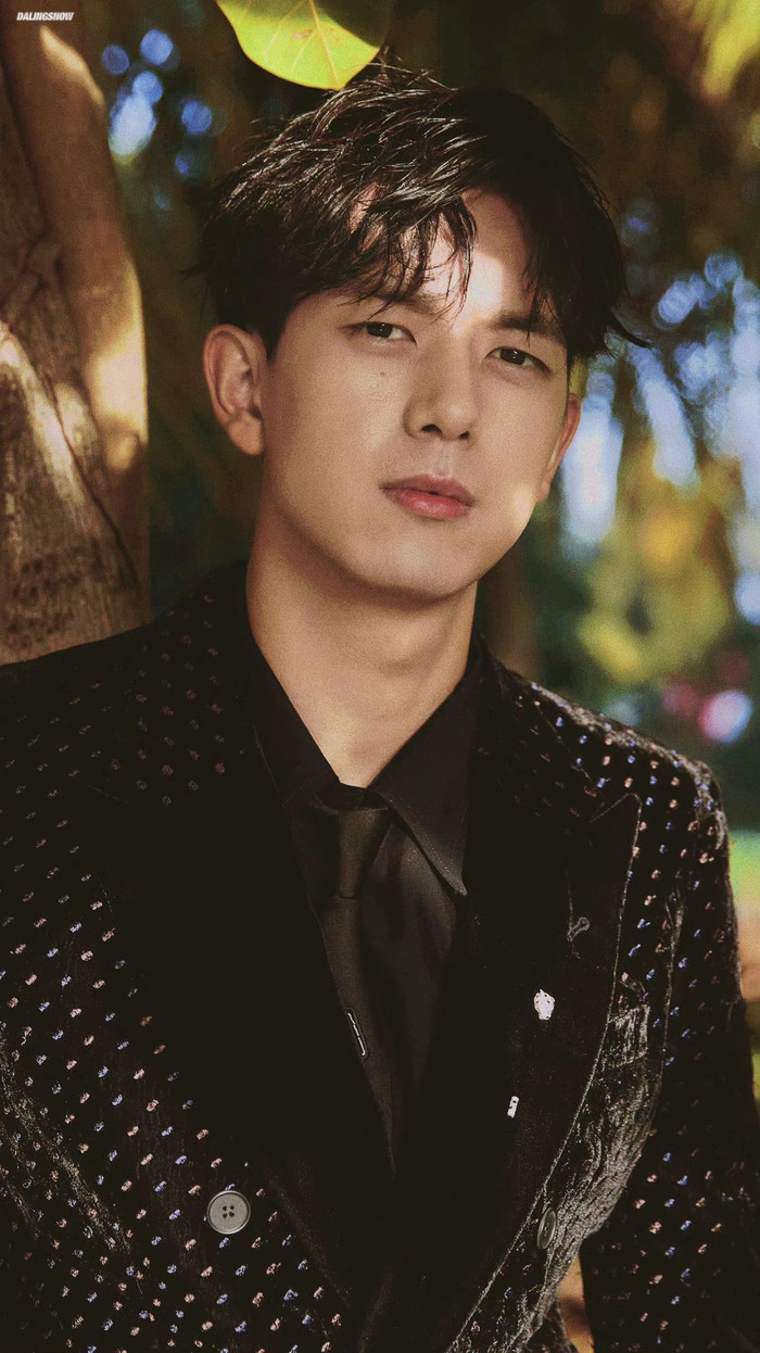 Lý Hiện từng bị dân mạng nhận xét là xấu trai nhất nhà, nhìn bức ảnh này bạn sẽ gật gù đồng ý Ảnh 6