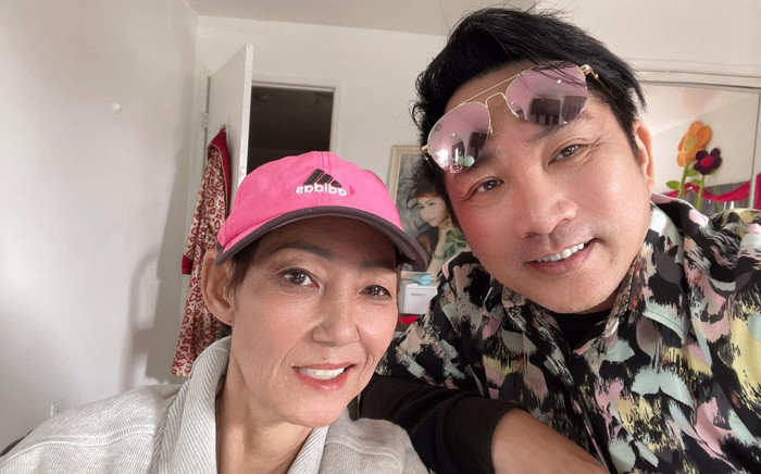 Sức khỏe của ca sĩ 'Mùa thu lá bay' sau hơn 1 tháng đột quỵ ra sao? Ảnh 2