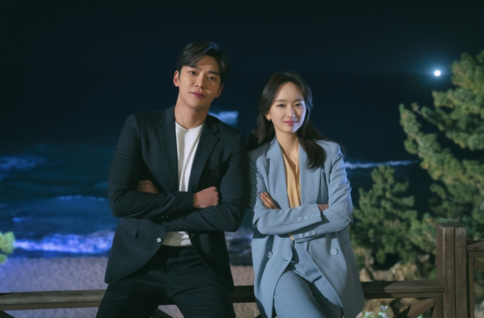 6 phim Hàn Quốc tưởng không hay mà hay không tưởng năm 2021: 'Our Beloved Summer' liệu có đáng bị chê? Ảnh 10