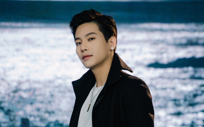 Hậu chiến thắng giải MAMA 2021, Quân A.P 'Phản bội chính mình' trong MV mới Ảnh 2