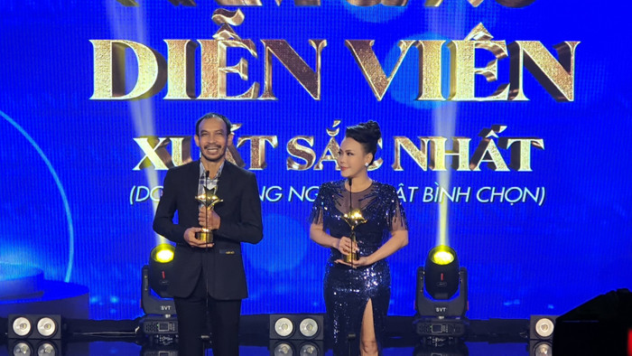Việt Hương thắng lớn giải thưởng cuối năm, ông xã Hoài Phương liền nhắn gửi lời ngọt ngào Ảnh 5