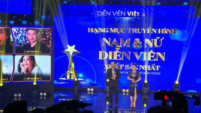 Việt Hương chiến thắng ở hạng mục Nữ Diễn viên Truyền hình xuất sắc nhất do Hội đồng Nghệ thuật bình chọn.