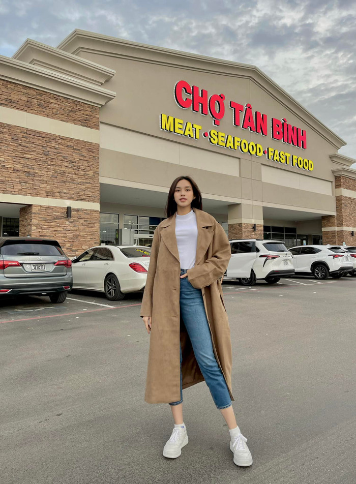 Hiện tại, sức khoẻ, tinh thần của Đỗ Thị Hà vẫn rất tốt, các fan đang mong ngóng ngày người đẹp trở về nước. 