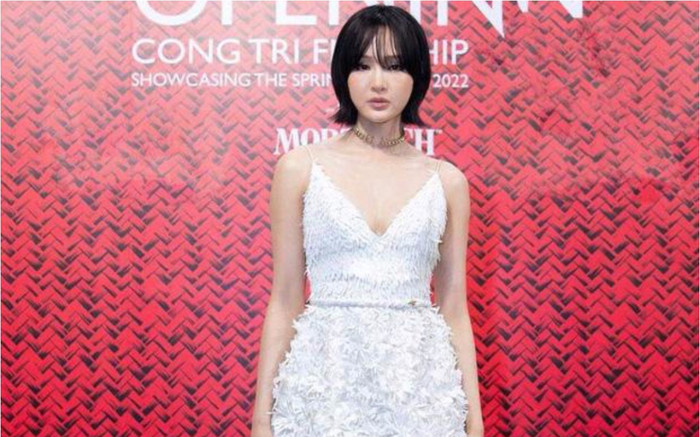 Hiền Hồ khiến fan choáng với gương mặt đơ như tượng sáp, chạm nhẹ cũng sợ 'vỡ tan' Ảnh 2