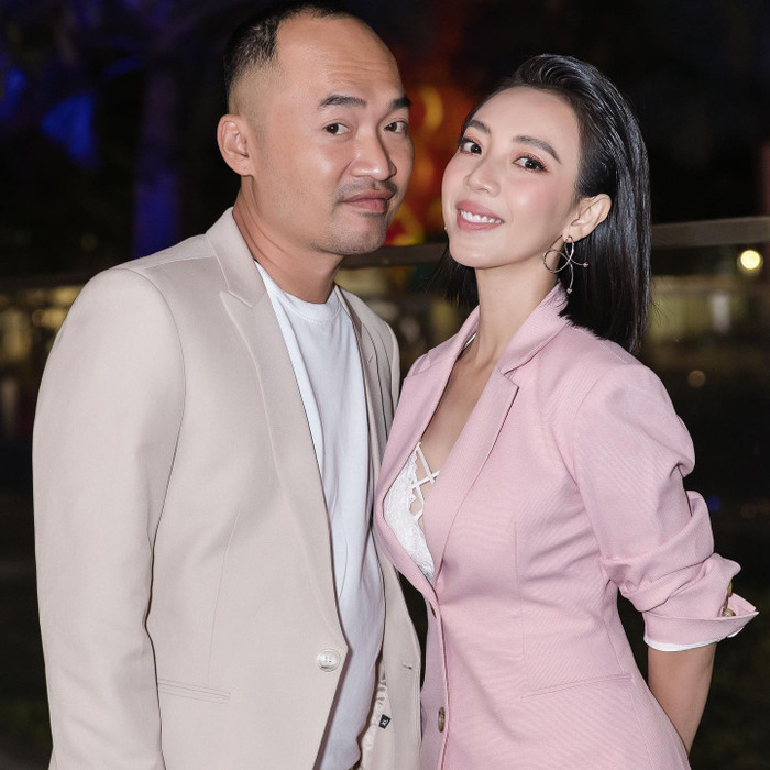 Màn tương tác đáng yêu của cặp vợ chồng.