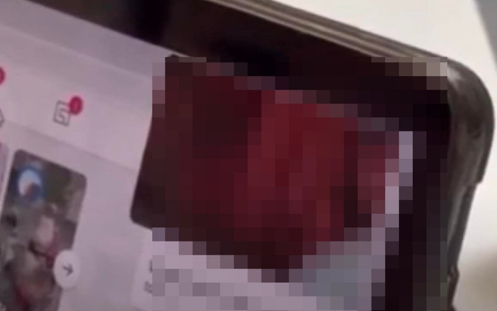 Cô giáo dạy Tiếng Anh bị tố 'không mặc quần áo' khi dạy online giải thích gì về vụ việc? Ảnh 2