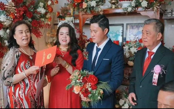 Cô dâu khiến dân tình trầm trồ khi mẹ trao của hồi môn 30 tỷ, thái độ chú rể khi thấy quà khủng gây chú ý Ảnh 2