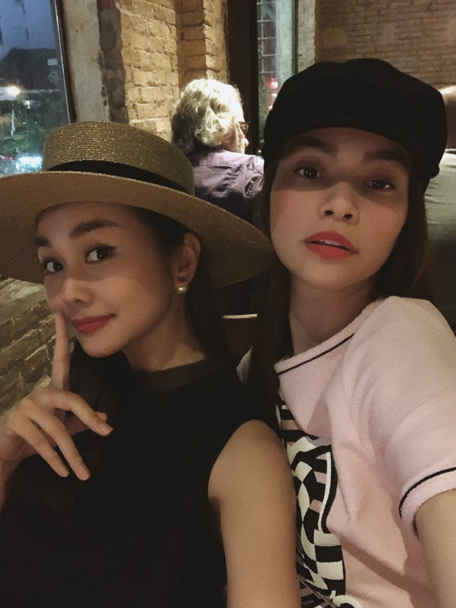 Hà Hồ và Thanh Hằng là cặp bạn thân trong showbiz.