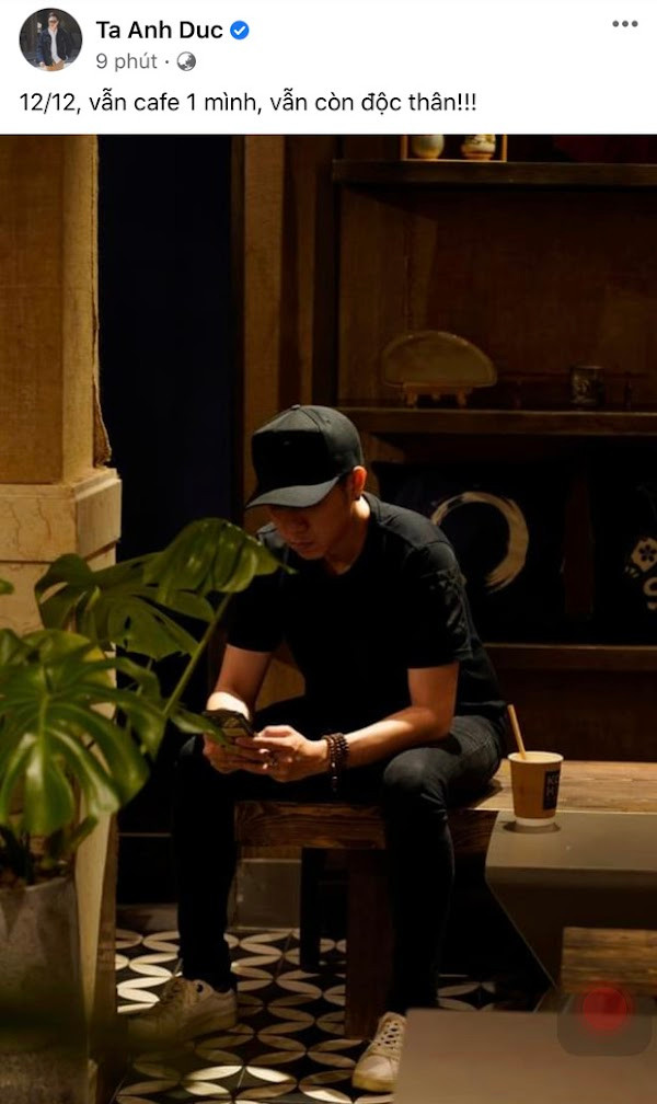 Anh Đức xác nhận đã chia tay Uyên Tô, anh cũng cập nhật trạng thái độc thân trên trang cá nhân.