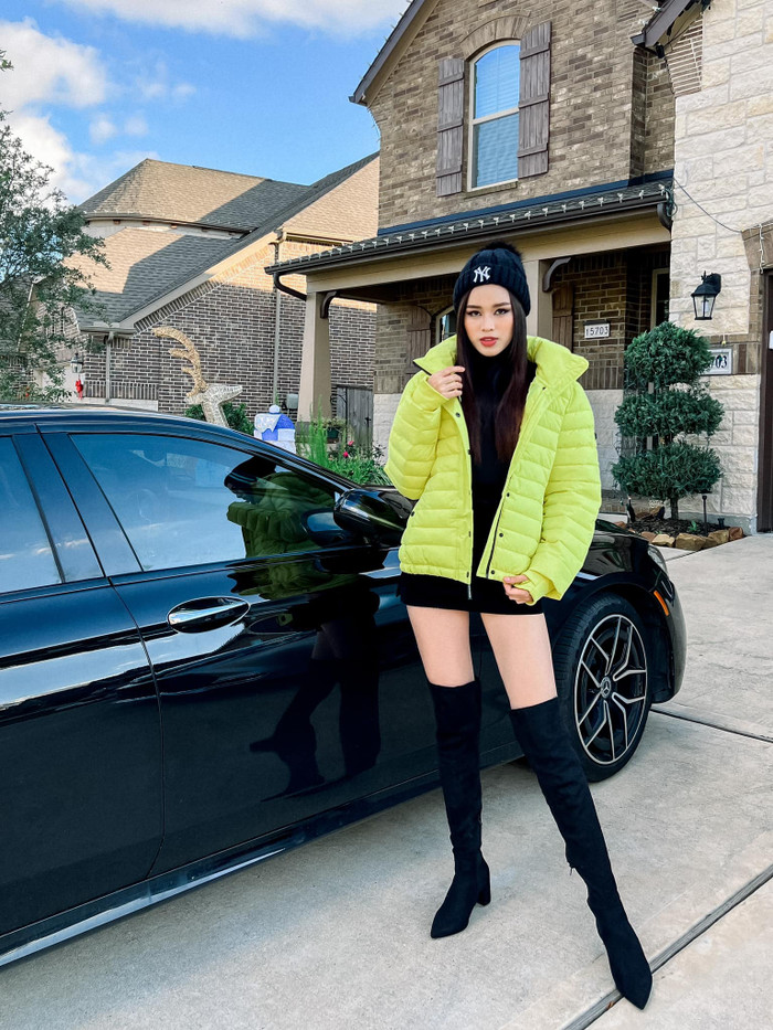 Trước đó, Hoa hậu Việt Nam 2020 thường xuất hiện với hình ảnh an toàn, đôi khi bị đánh giá 'nhạt'.