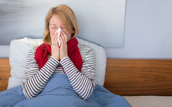 Đâu là các triệu chứng đầu tiên trong vòng 48 giờ sau khi nhiễm Omicron? Ảnh 2