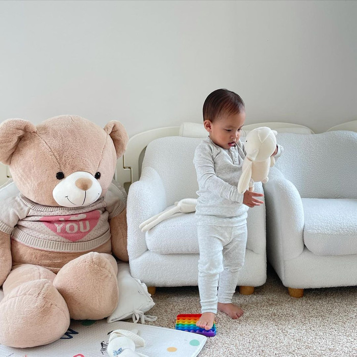 Hồ Ngọc Hà chia sẻ khoảnh khắc đáng yêu của các con.