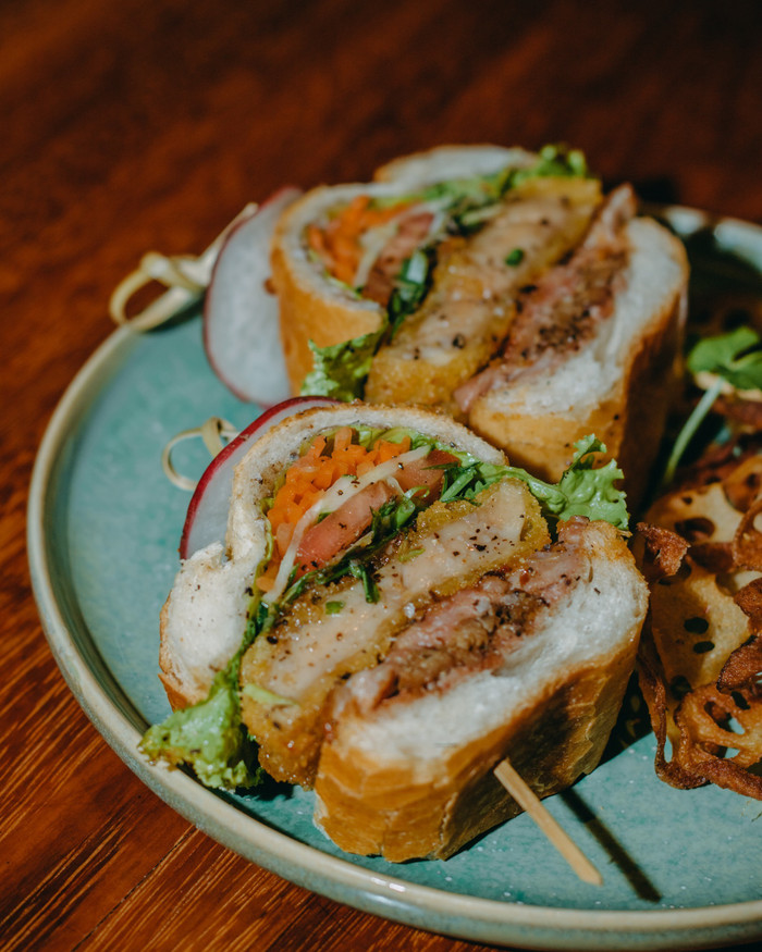 Món bánh mì có giá lên tới hơn 2 triệu đồng / 1 ổ.