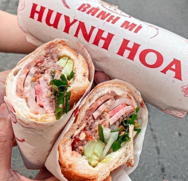 Loạt bánh mì có giá cao ngất ở Sài Gòn, đắt nhất lên đến 2 triệu đồng Ảnh 2