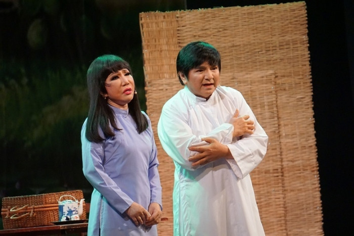 Nữ nghệ sĩ trong vỡ Lan và Điêp nổi tiếng.