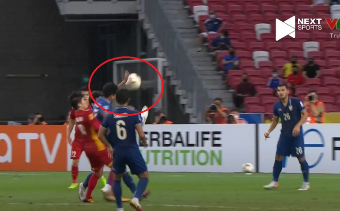 Trọng tài Qatar 'cướp trắng' penalty của tuyển Việt Nam Ảnh 2