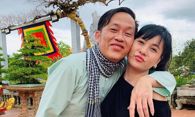 Cát Phượng giải thích rõ ràng các vướng mắc của khán giả để bảo vệ đàn anh