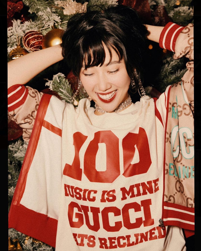 Outfit được nhận định là vô cùng phù hợp với hoàn cảnh. 